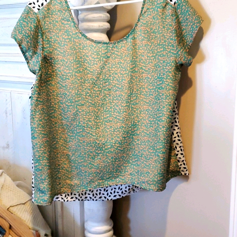 Unique short sleeve top